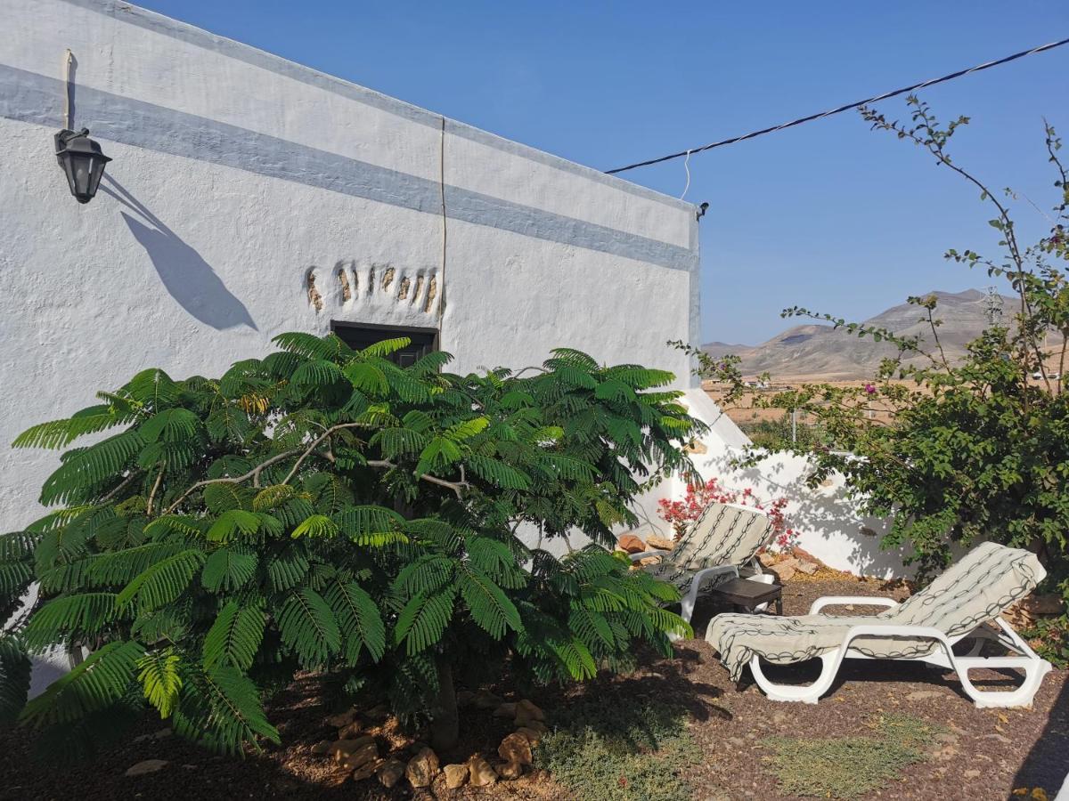 Villa Cecilio Tefía Exterior photo